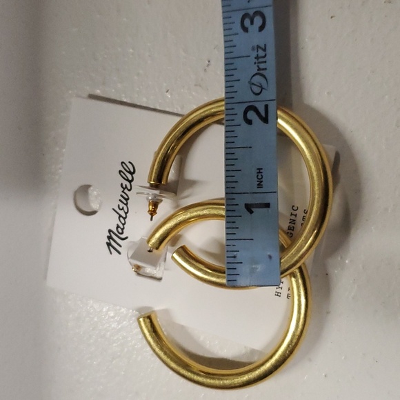 Madewell Chunky Gold Hoops - Picture 4 of 4